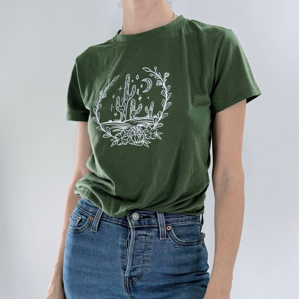 Women’s Green Crewneck Short Sleeve Cactus Tee T-Shirt Size Small